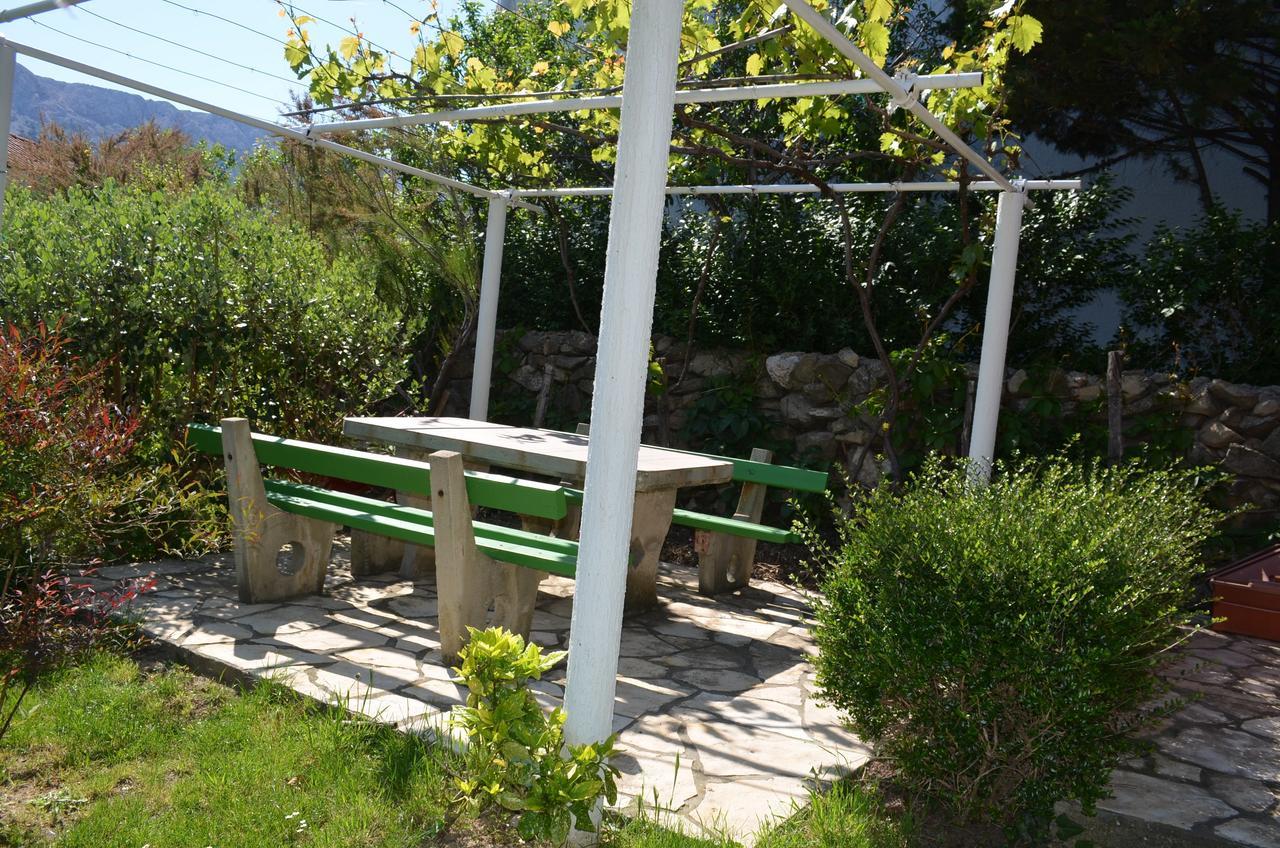 Apartments Mihalic I Baska  Exterior photo