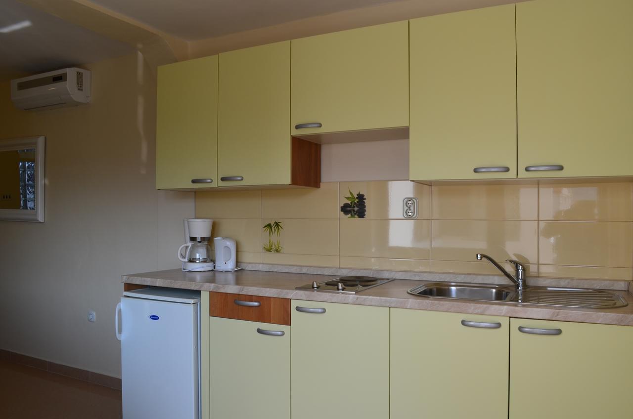 Apartments Mihalic I Baska  Exterior photo