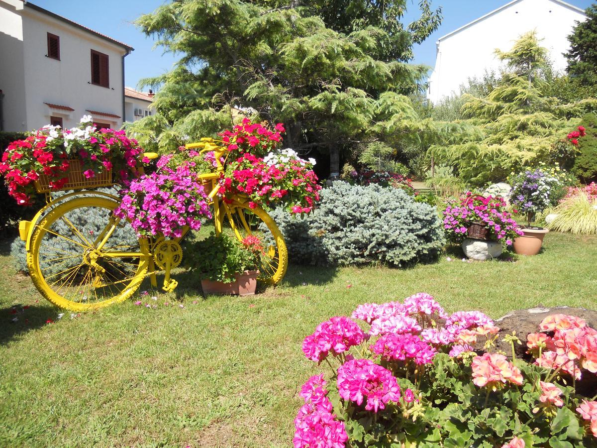 Apartments Mihalic I Baska  Exterior photo